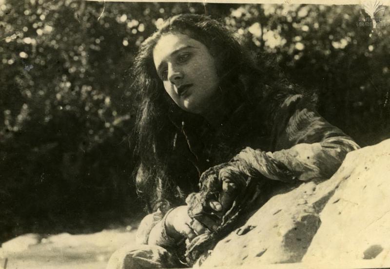 "არც ავიაკატასტროფაში ნატო ვაჩნაძის სიკვდილი იყო “ჩვეულებრივი“ და “ბუნებრივი“ -  კინოვარსკვლავის საკუთარ დაბადების დღეზე შეწყვეტილი სიცოცხლე