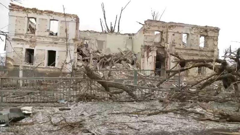 "დამპყრობლები დროებით ოკუპირებულ ტერიტორიებზე, ძარცვავენ მუზეუმებს, წვავენ უკრაინულ ენაზე დაწერილ ლიტერატურას და სახელმძღვანელოებს" - უკრაინის გენშტაბი