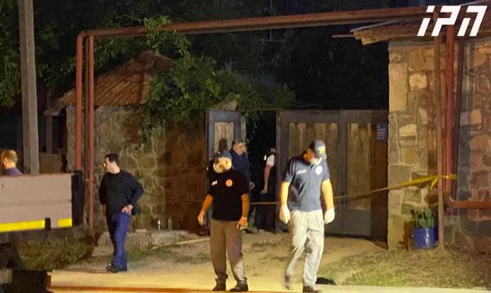 კიკეთში მომხდარი მკვლელობისა და დაჭრის საქმეზე ერთი პირი დააკავეს