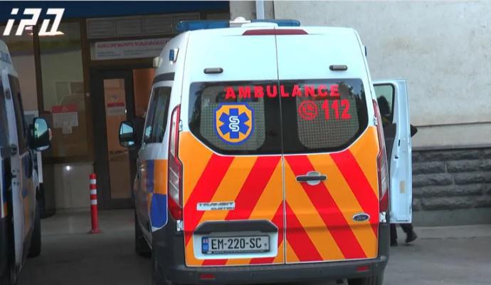 ფოთში,  სასწრაფო დახმარების მანქანა, რომელსაც პაციენტი გადაჰყავდა, ავარიაში მოყვა - არიან დაშავებულები