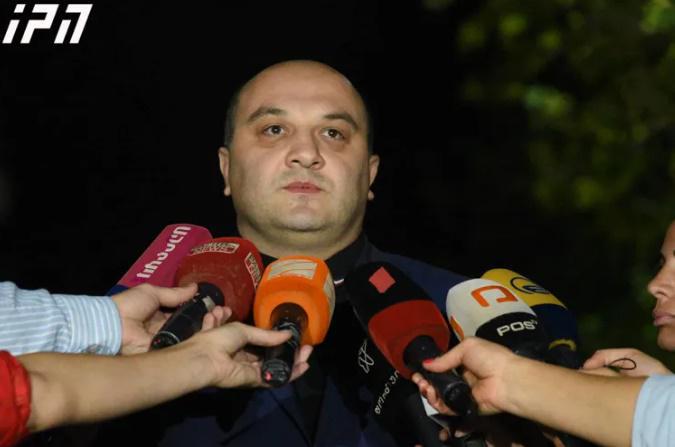 "თავდამსხმელს თან ჰქონდა საკმაოდ მძიმე შეიარაღება... მან წინააღმდეგობა გაუწია პოლიციას" - შსს მინისტრის მოადგილე სპეცოპერაციის დეტალებზე