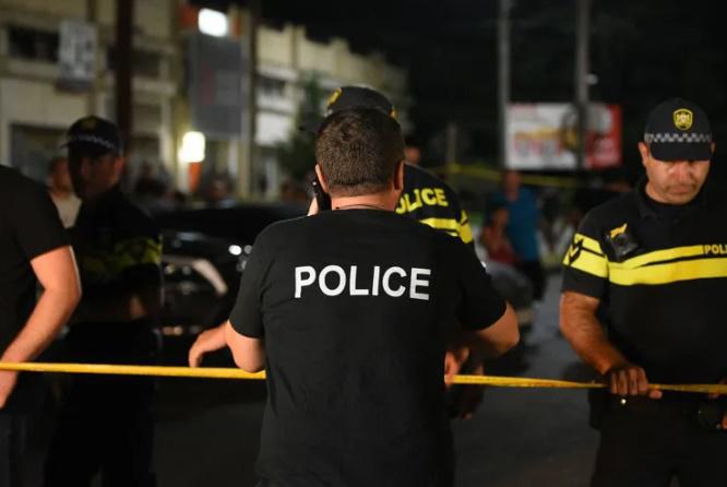 ბანკზე თავდამსხმელი 37 წლის არის - შსს ქუთაისში ჩატარებულ სპეცოპერაციასთან დაკავშირებით ოფიციალურ ინფორმაციას ავრცელებს