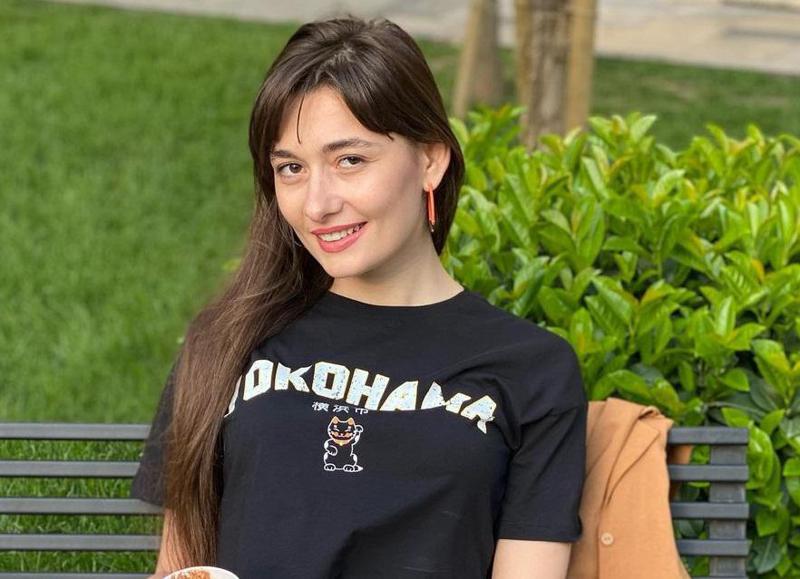 "განსაკუთრებით მტკივნეული იყო კომენტარები, სადაც ჩემს ყოფილ მეუღლეს ძალადობისკენ მოუწოდებდნენ" - თაკო ტაბატაძე ჰყვება, როგორ გახდა კიბერბულინგის მსხვერპლი