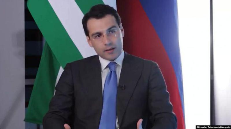 "არ ვაპირებთ არავისზე შეტევას, მაგრამ ბოლომდე დავიცავთ სამშობლოს" - ინალ არძინბა თბილისს ძალის არგამოყენების შეთანხმებაზე ხელმოწერისკენ მოუწოდებს