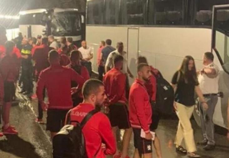 "მასპინძელთა მხრიდან პროვოკაცია, თუ ორგანიზაციული მხარე არ უვარგათ?" - თბილისურმა საცობებმა ჩრდილოეთ მაკედონიის ნაკრები და მათი გუშემატკივარი გაანაწყენა