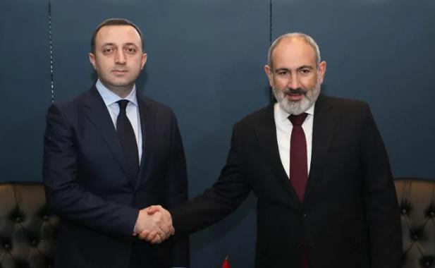 რას წერს ირაკლი ღარიბაშვილი ნიკოლ ფაშინიანთან შეხვედრის შემდეგ?