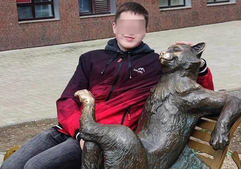 "სროლა ყვირილის და მოთხოვნების გარეშე დაიწყო. ჯერ დაცვის თანამშრომელს ესროლა, შემდეგ - მე" - რა ჰყვება 16 წლის მოზარდი, რომელიც რუსეთში, სკოლაზე თავდასხმას სასწაულით გადაურჩა