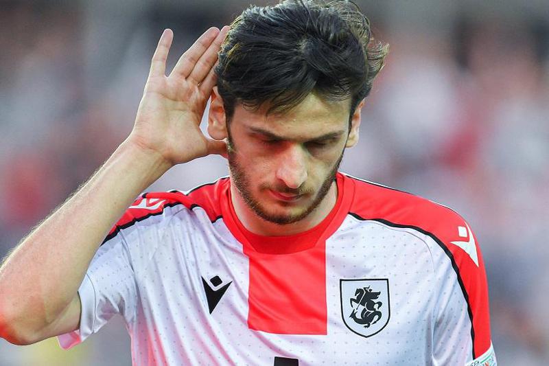 "კვარაცხელია სუპერვარსკვლავი ხდება" - რას წერს UEFA ქართველი ფეხბურთელის შესახებ "ტვიტერის" ოფიციალურ გვერდზე