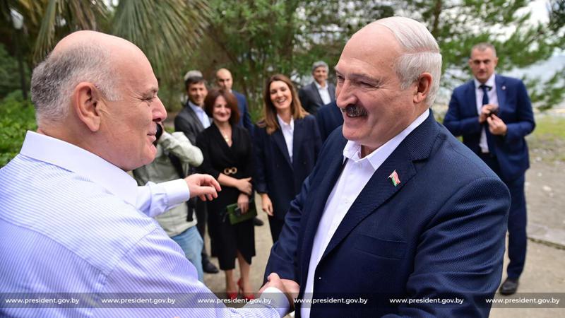 "შეხვედრა გაიმართა აფხაზურ მიწაზე" - რას წერს ოკუპირებულ აფხაზეთში ბელარუსის პრეზიდენტის ვიზიტის შესახებ ლუკაშენკოს ადმინისტრაცია