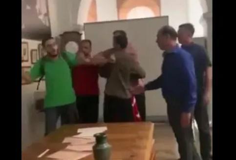 ხმაური თსუ-ში - რა მოხდა ღონისძიებაზე, სადაც თეა წულუკიანი იმყოფებოდა? (ვიდეო)