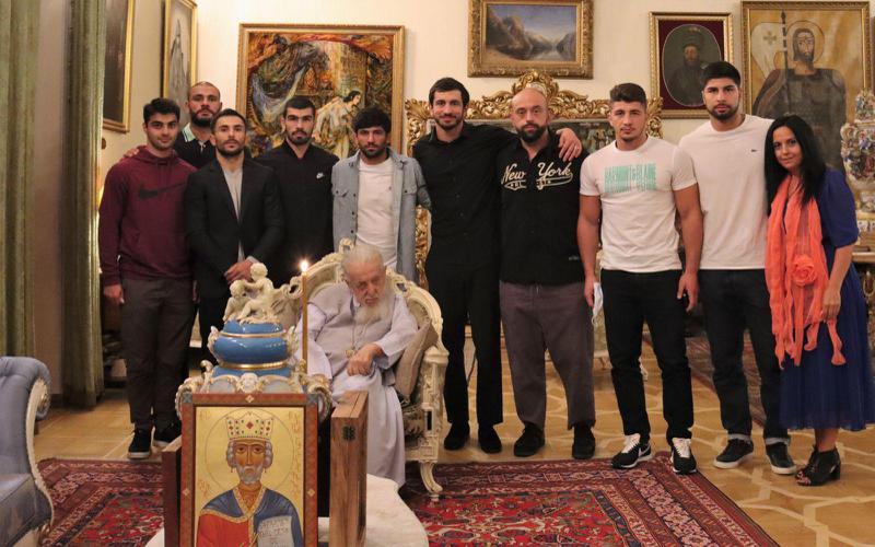 დღის ფოტო: ქართველი ძიუდოისტები პატრიარქს სტუმრობდნენ - "უწმინდესმა სპორტსმენები ჩემპიონატის წინ დალოცა"