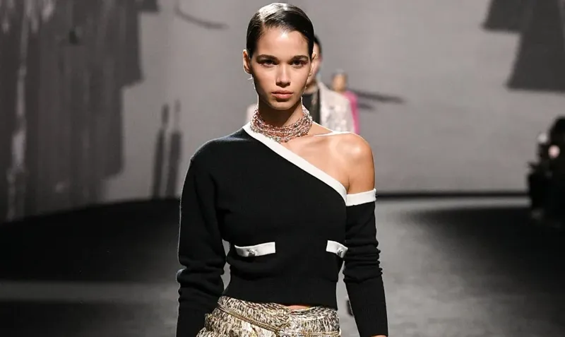 მატილდა გვარლიანი Chanel-ის ჩვენებაზე გამოვიდა