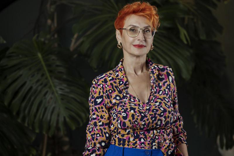 მადონა ჯუღელის ვირტუალური ოჯახი