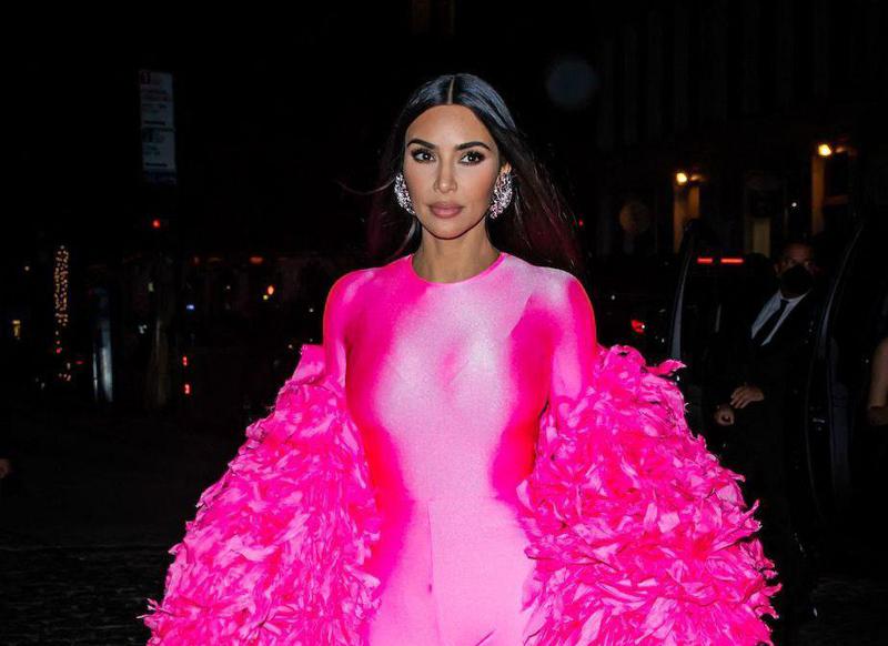 კიმ კარდაშიანის თქმით, მისი მომდევნო შეყვარებული მეცნიერი, ან ექიმი უნდა იყოს - რეალითი შოუების ვარსკვლავის ახალი ტაქტიკა