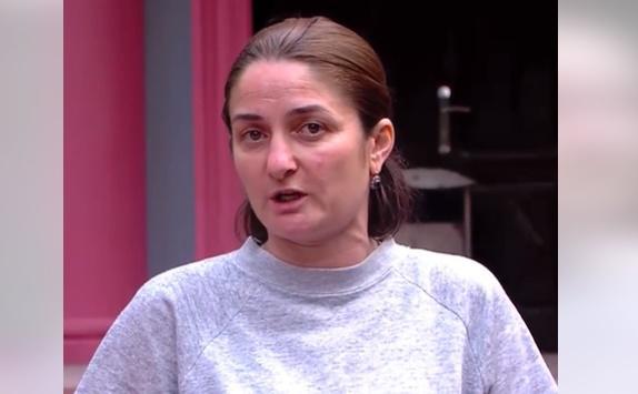 "ბავშვი ცემის შემდეგ 10 წამი გათიშული იყო... ჩხუბი კლასში სატენის გამო დაიწყო და ამ დროს მასწავლებელიც იქ იყო" - ბათუმში დაშავებული მოსწავლის დედა