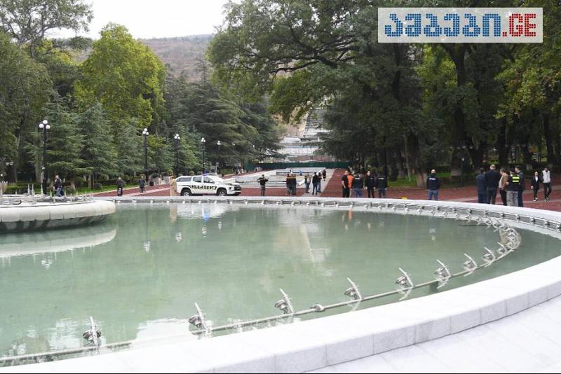 ვაკის პარკის ტრაგედიის საქმეზე, სამსახურებრივი გულგრილობისთვის გასამართლებულ გიორგი ვახტანგაშვილს საპატიმრო სასჯელი შინაპატიმრობით შეეცვალა