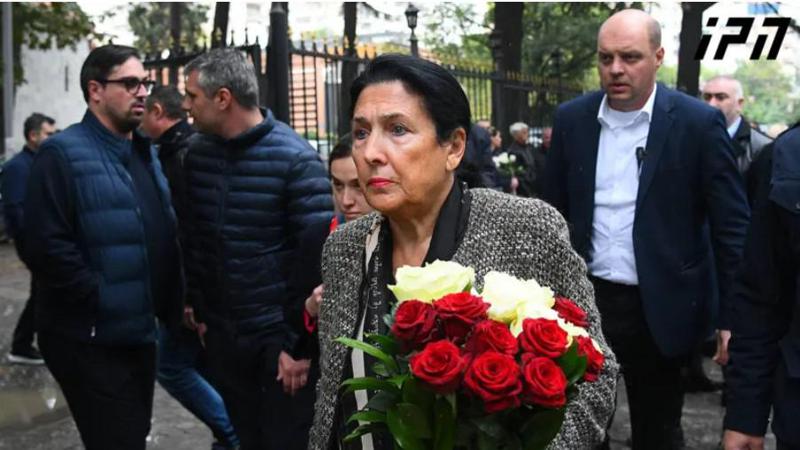 პრეზიდენტმა ვაკის პარკში ტრაგიკულად დაღუპული 13 წლის ბავშვის ოჯახს მიუსამძიმრა