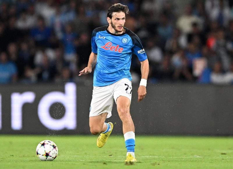 კვარაცხელია კვლავ საუკეთესოა - აღფრთოვანებული იტალიელი ფანები და  "კვარა", რომელიც კიდევ ერთხელ დასახელდა მატჩის საუკეთესო ფეხბურთელად (ვიდეო)