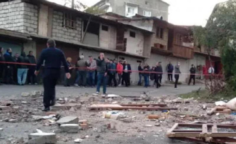 ლიკანში, კორპუსში მომხდარი აფეთქებისას დაშავებული ქალი გარდაიცვალა