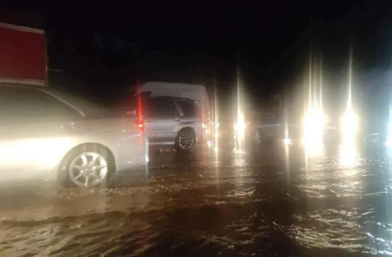 უხვი ნალექი ბათუმში - დაიტბორა ზოგიერთი დასახლება