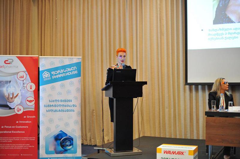 ოსტეოპოროზის დღისადმი მიძღვნილი კონფერენცია ფარმაცევტული კომპანია "არტფარმას“ და სააფთიაქო ქსელი "ფარმსახლის“ მხარდაჭერით გაიმართა