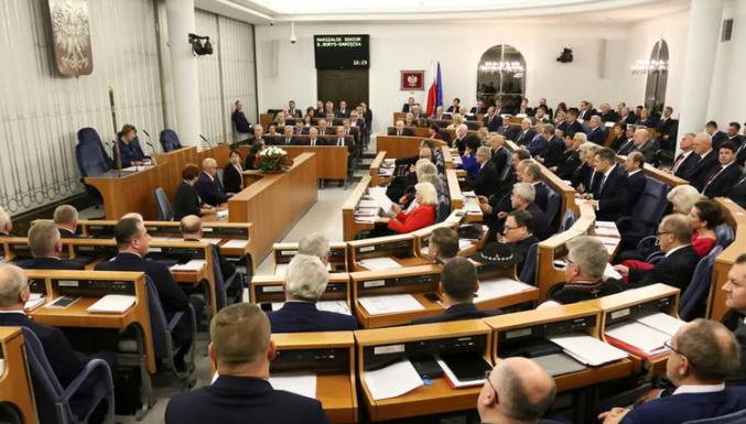 პოლონეთის სენატმა რუსეთის ხელისუფლება ტერორისტულ რეჟიმად აღიარა