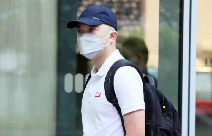 მალაიზიელ თაღლითს პატიმრობა მიუსაჯეს - 37 წლის მამაკაცი თავს ქალ გინეკოლოგად ასაღებდა და ქალებს სასქესო ორგანოების ფოტოებს აგზავნინებდა