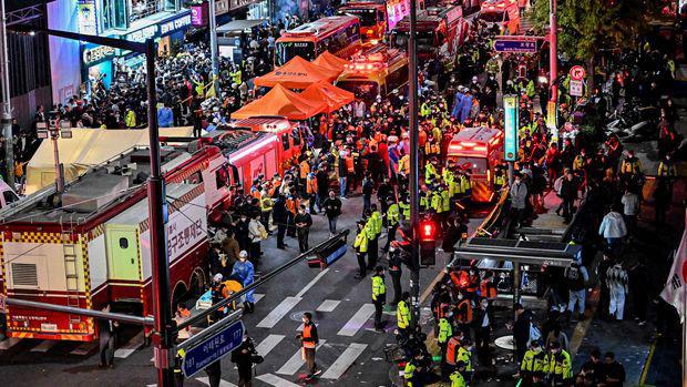 რა მოხდა სეულში? - ჰელოუინზე ჭყლეტისას დაღუპულთა რაოდენობამ 150-ს გადააჭარბა, გარდაცვლილთა უმეტესობა 20 წლამდე პირია (ფოტოები)