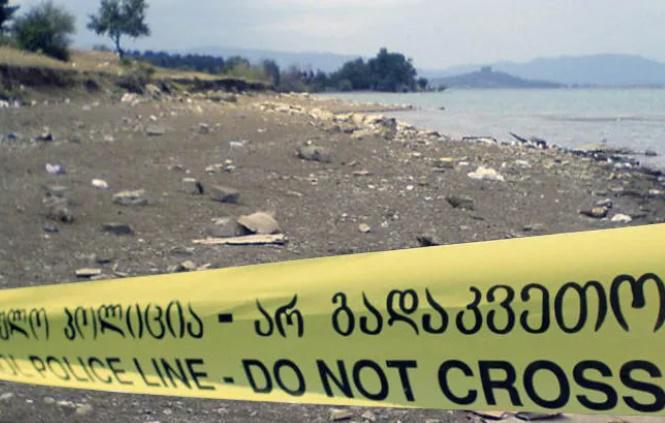 ბათუმში,ზღვაში ახალგაზრდა მამაკაცს ეძებენ