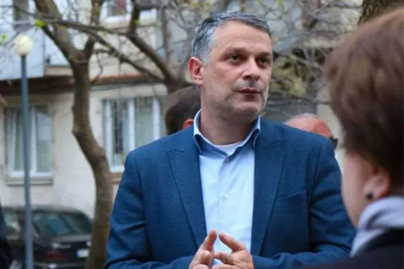 რატომ დატოვა თანამდებობა მერიის ინფრასტრუქტურის განვითარების საქალაქო სამსახურის უფროსმა