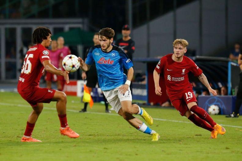 "ნაპოლის" პირველი მარცხი სეზონზე - სპალეტის გუნდმა კვარაცხელიას შეცვლის შემდეგ ორი გოლი გაუშვა, თუმცა ნეაპოლელებმა ჯგუფში პირველი ადგილი დაიკავეს