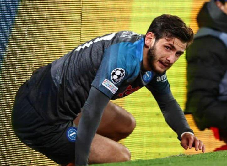 ვრცელდება ინფორმაცია, რომ ხვიჩა კვარაცხელია ტრავმის გამო ხვალინდელ მატჩს გამოტოვებს - რა პრობლემა აწუხებს ქართველ ფენომენს?