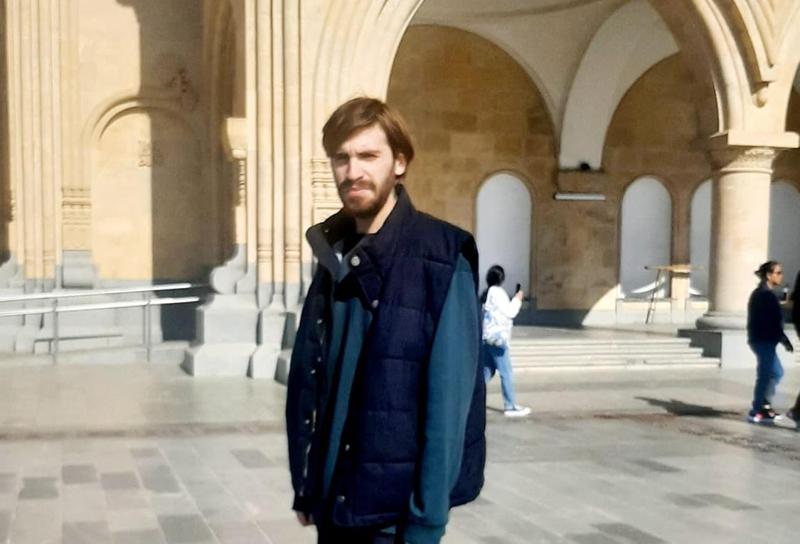თბილისში 22 წლის ბიჭს ეძებენ