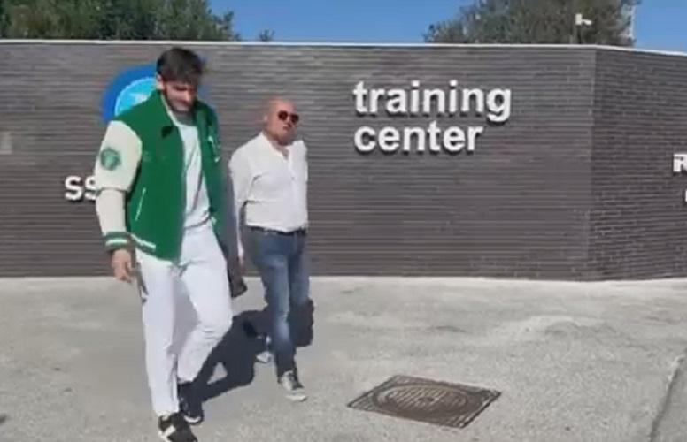 ხვიჩა კვარაცხელია ტრავმის შემდეგ კამერებთან პირველად გამოჩნდა და ჯანმრთელობის შესახებ ჟურნალისტის კითხვასაც უპასუხა (ვიდეო)