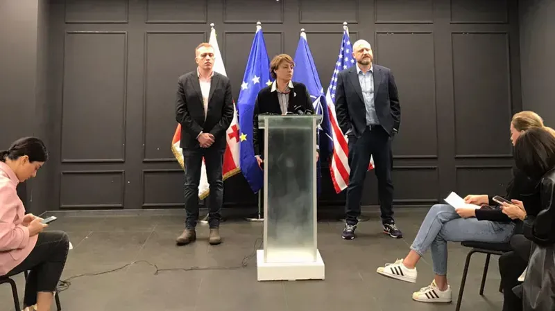 "გირჩი - მეტი თავისუფლება“, "დროა“ და "სტრატეგია აღმაშენებელი“ ერთობლივ განცხადებას ავრცელებენ