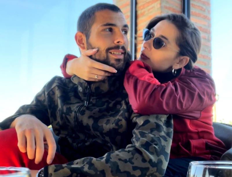 "არაფერია შენზე ლამაზი და სრულყოფილი ამ ჯუნგლებში" - თაკო ტაბატაძე საყვარელ მამაკაცთან ერთად (ფოტოები)