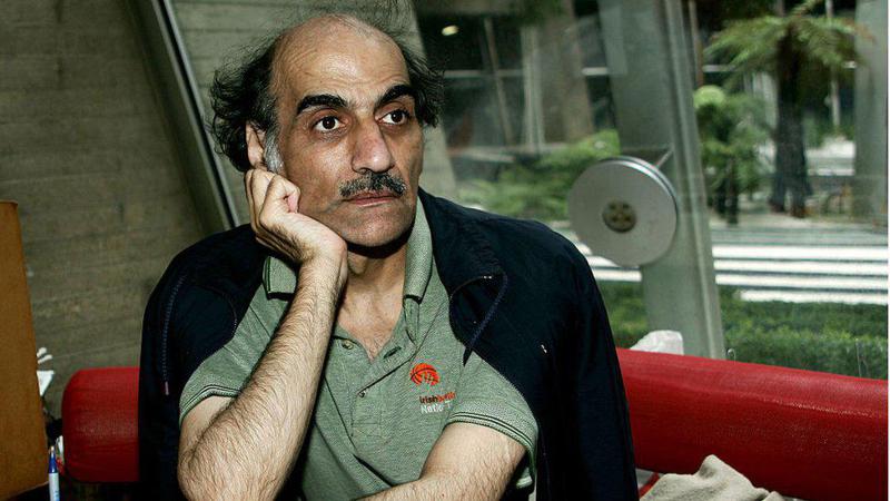 ირანელი კაცი, რომელმაც 18 წელი პარიზის აეროპორტში იცხოვრა, გარდაიცვალა - "მთელ დღეებს დღიურის წერასა და კითხვას უთმობდა"