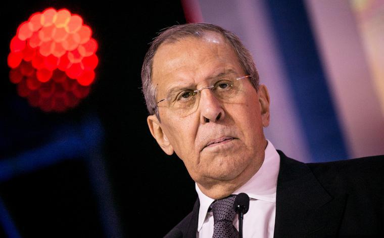 Associated Press-ის ცნობით, ლავროვი ჰოსპიტალიზებულია, ზახაროვა ამ ინფორმაციას "ფეიკს" უწოდებს