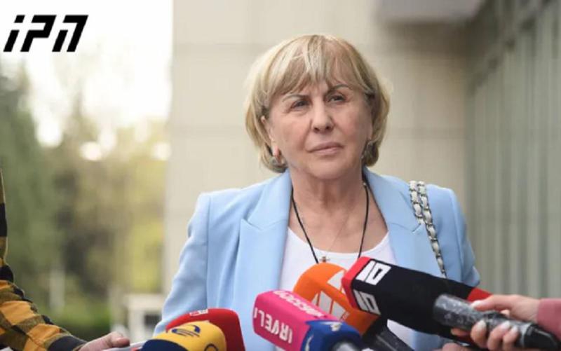 "აშშ-დან გვყავდა ექიმი, შვეიცარიიდან, გერმანიიდან, ვინ დარჩა? უსათუოდ რუსეთიდან უნდა ჩამოვიყვანოთ? მოვიდეს და თვითონ გასინჯოს მაშინ პრემიერმა" - გიული ალასანია