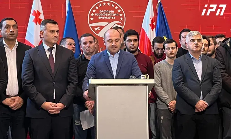 ლევან ხაბეიშვილი გიორგი ჩალაძეს სთავაზობს, პარტიაში შეიქმნას შტაბი, სადაც ის ადამიანები გაერთიანდებიან, ვისაც სააკაშვილის ჯანმრთელობის მდგომარეობა აინტერესებს