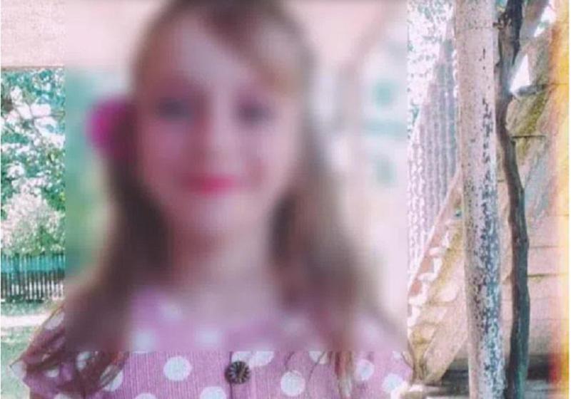 "ანტიბიოტიკიც დაუნიშნა და კბილებზე რენტგენის გადაღება მოსთხოვა" - რას ჰყვება ოჯახის ახლობელი 9 წლის გოგონაზე, რომლის გარდაცვალებასაც კბილის ამოღების შემდგომ გართულებას უკავშირებენ