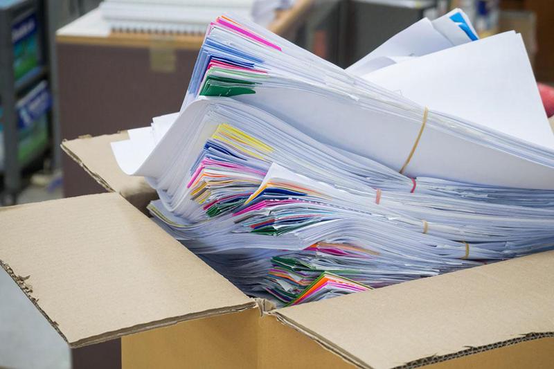 სად და რა სიხშირით უნდა გაანადგურონ ორგანიზაციებმა ტონობით დაგროვილი დოკუმენტები?