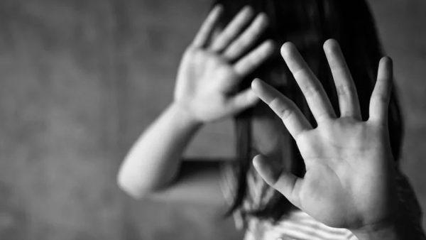 არასრულწლოვანების გაუპატიურების ორი უმძიმესი ფაქტი კახეთში: 14 წლის გოგონაზე ძალადობაში მამას, ხოლო 12 წლის მოზარდზე ძალადობაში მამინაცვალს ადანაშაულებენ