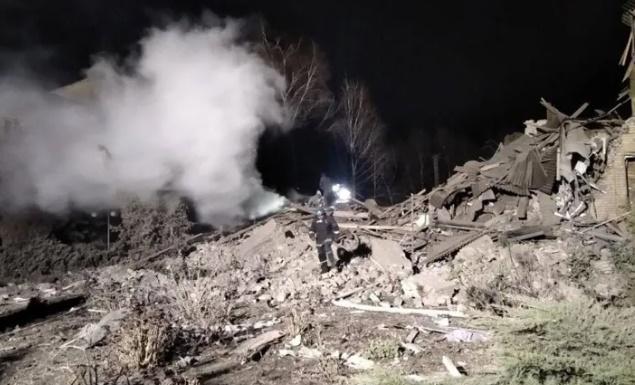 "მონსტრებმა უზარმაზარი რაკეტები ისროლეს" - რუსებმა ზაპოროჟიეში სამშობიარო განყოფილება დაბომბეს: დაიღუპა ახალშობილი