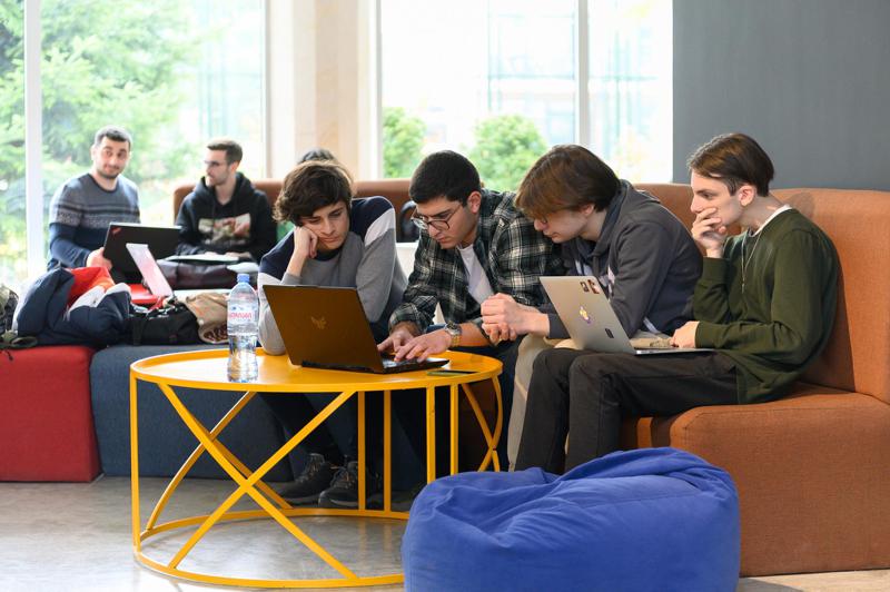 BTU-ში ჰაკათონი Doggo 1.0 დასრულდა – გამარჯვებული სტუდენტები პროექტის განხორციელებაზე მუშაობას იწყებენ