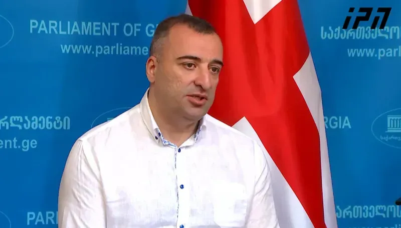 "ყველაზე მიუღებელია, რომ ჩვენს ბიჭებს ფულის სანაცვლოდ სთავაზობენ უკრაინაში საომარ მოქმედებებში მონაწილეობას და ატყუებენ... " - რატი იონათამიშვილი