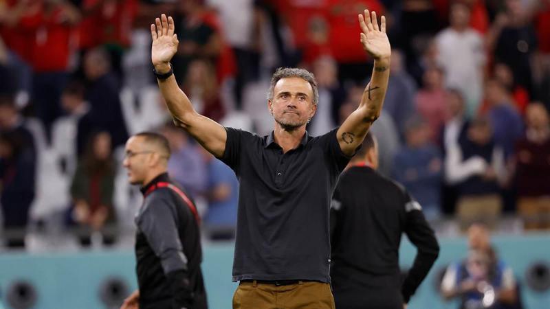 ესპანეთის ნაკრები მერვედფინალიდან გავარდნის შემდეგ მთავარ მწვრთნელს, ლუის ენრიკეს დაემშვიდობა - ვინ უთავკაცებს "ფურია როხას"?