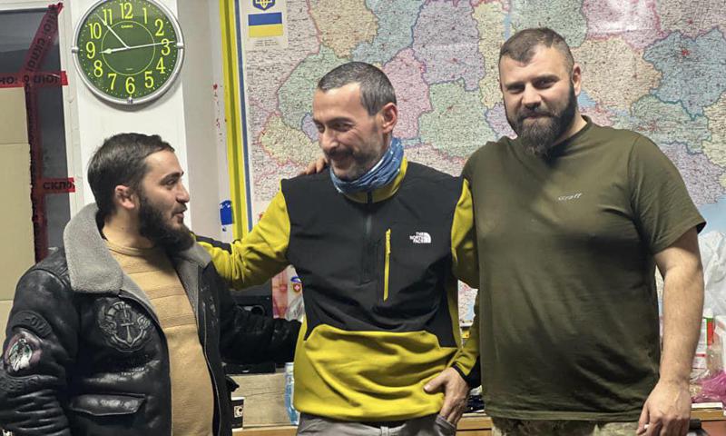 "... ამ ამბავს უკრაინელი სამხედროები მომიყვნენ, როცა გაიგეს, რომ მეც ქართველი ვიყავი" - რას წერს გუკა რჩეულიშვილი უკრაინაში მებრძოლ ქართველებზე?