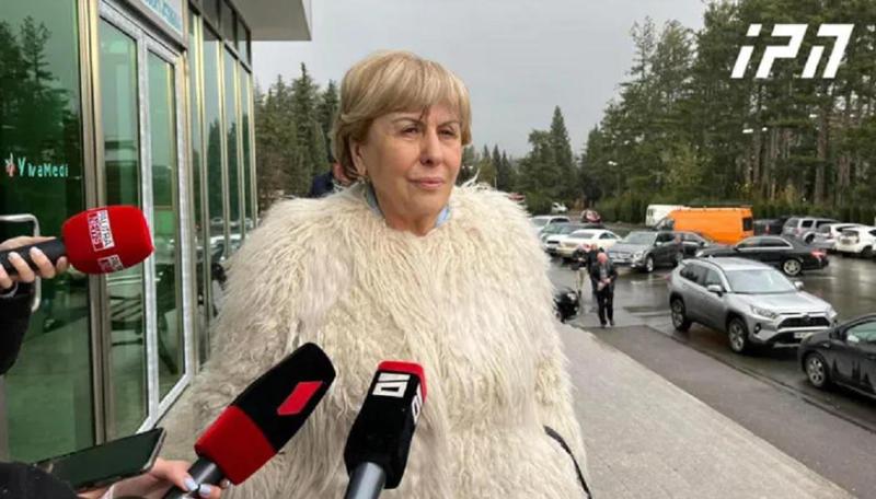 "პროკურორის როლში იყო ადამიანი, რომელიც თურმე შაჰინ ლახანის დიაგნოზს არ ეთანხმება და თვითონ აქვს დამთავრებული, გორში იურიდიული ფაკულტეტი" - გიული ალასანია