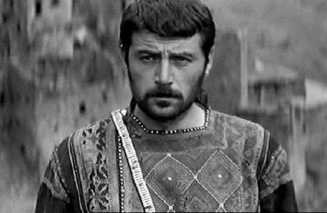 "ზოგ რამეზე არ ვლაპარაკობ. ბევრი ისეთი ამბავია, რისი გახსენებაც მე თვითონ მაწუხებს... ადამიანების წასვლა, ჩემთვის ძალიან დიდი ტკივილია" - ინტერვიუ თენგიზ არჩვაძესთან